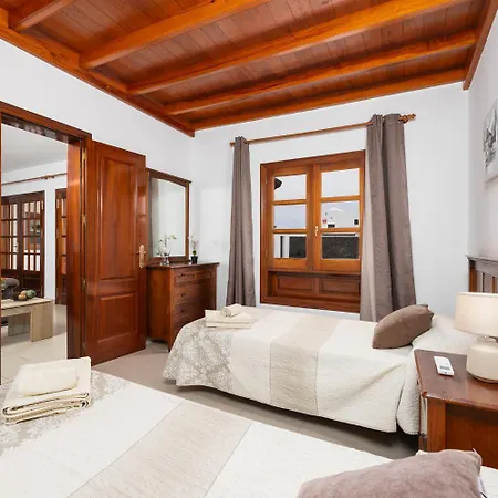 Blanca Villa