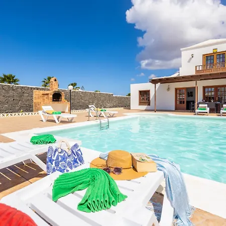 Blanca Villa Playa Blanca